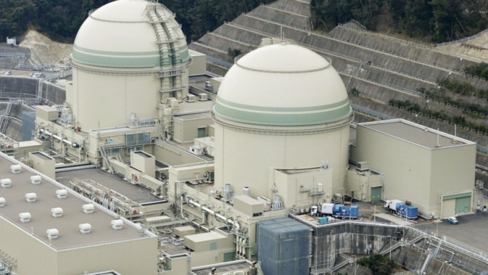 nha t ba n ta i kho i do ng them mot lo pha n u ng ha t nhan