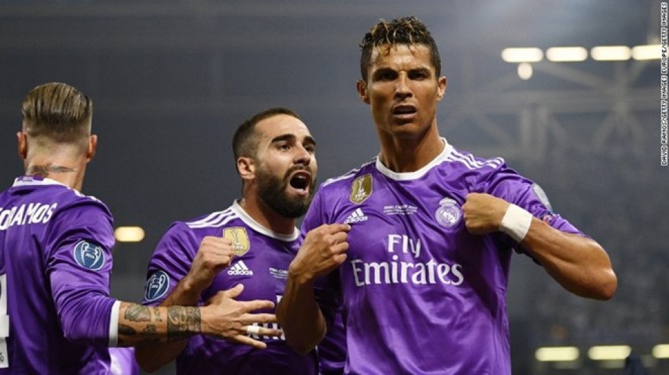 cristiano ronaldo van dong vien hoan hao