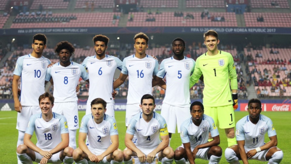 toan canh man nguoc dong ngoan muc cua u20 anh truoc u20 italy