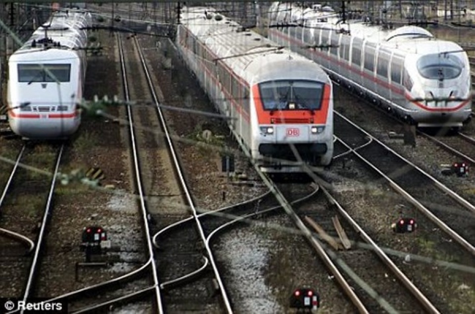 Đức: Nhiều vụ phá hoại tín hiệu đường sắt lúc nửa đêm duc nhieu vu pha hoai tin hieu duo ng sa t luc nua dem
