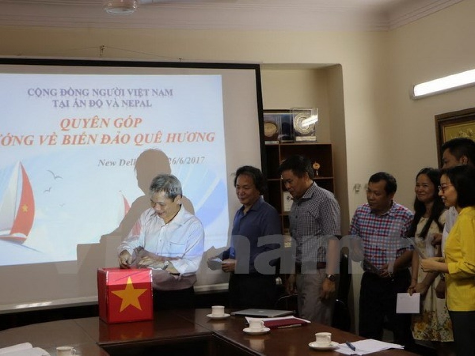 nguoi viet tai an do va nepal huong ve bien dao que huong