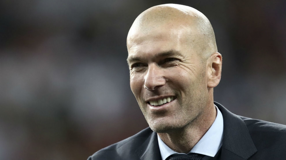 dut ao roi real madrid zidane mat toi 20 trieu euro