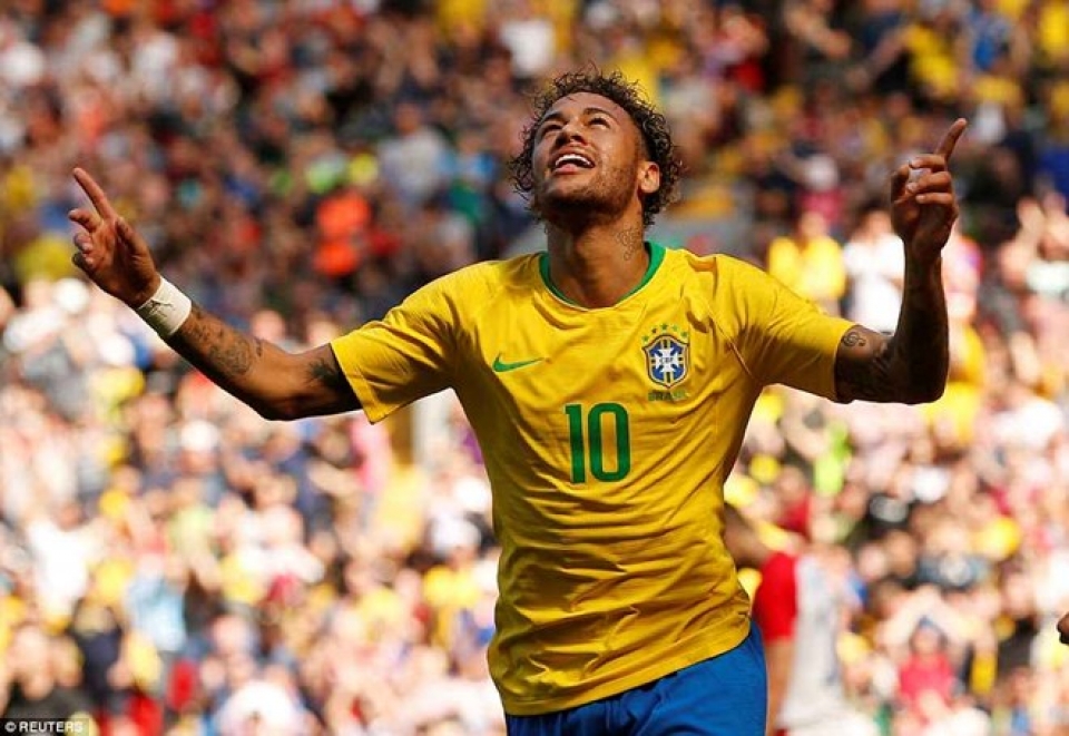 neymar no sung trong ngay tai xuat giup tuyen brazil chien thang
