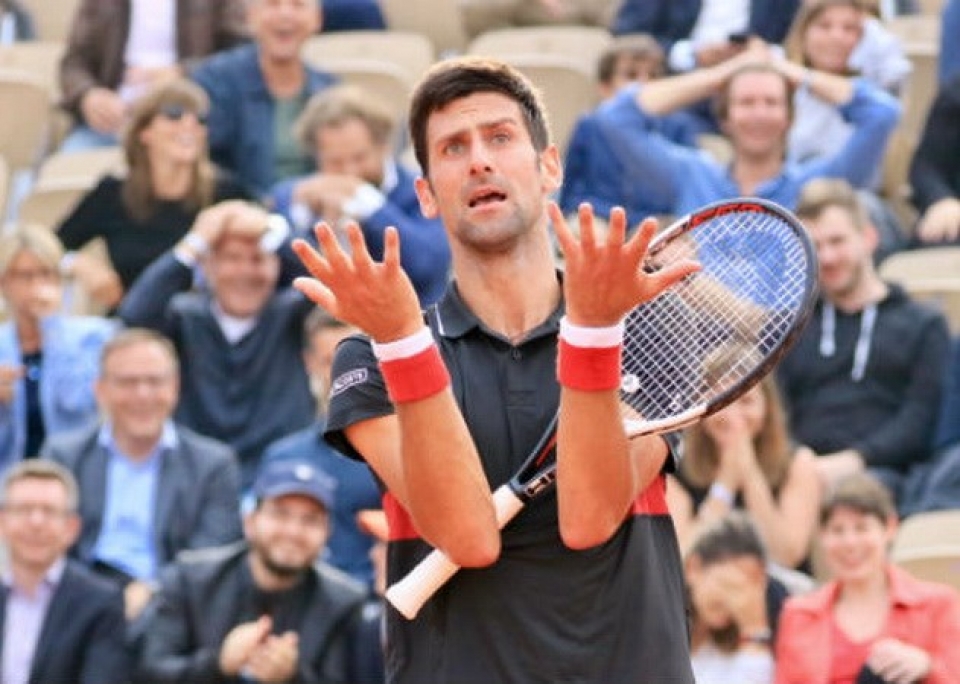 Roland Garros: Hiện tượng người Italy khiến Djokovic ôm hận roland garros hien tuong nguoi italy khien djokovic om han