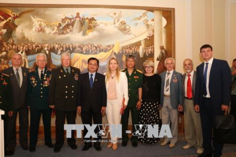 Triển lãm ảnh Việt Nam – đất nước, con người tại Ukraine trien lam anh viet nam dat nuoc con nguoi tai ukraine