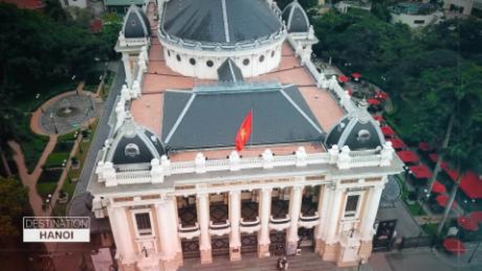 cnn phat video quang ba du lich ha noi xen lan thuong dinh my trieu