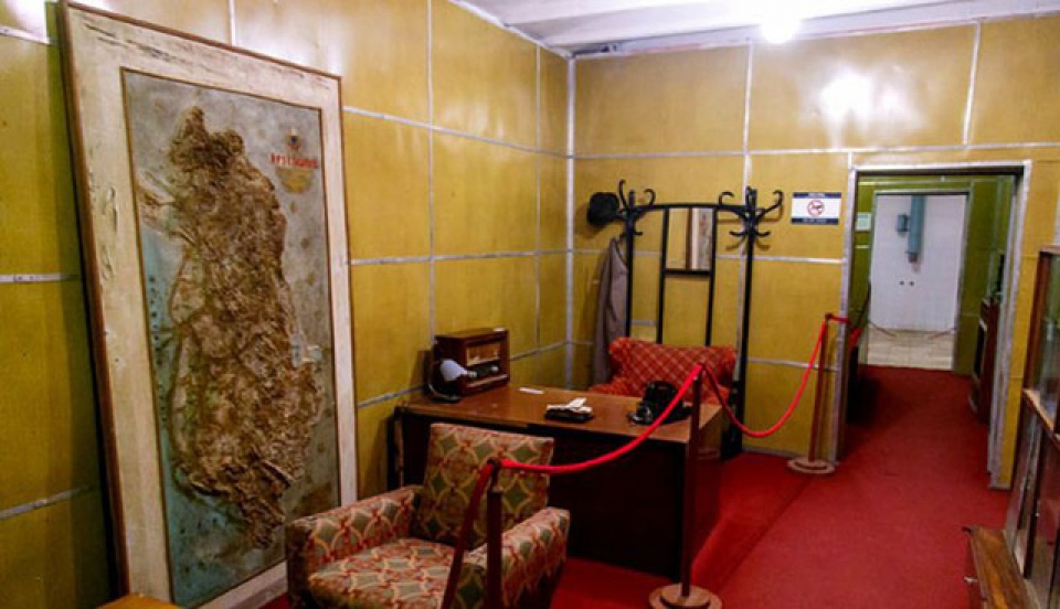 bi mat ham tru an hon 300 phong trong long chau au