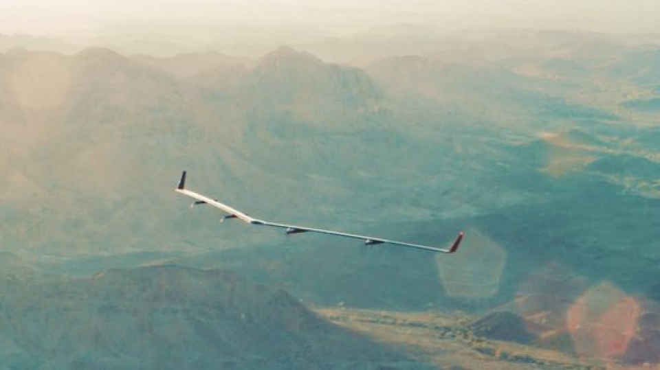 facebook bo ke hoach tu dung may bay khong nguoi lai phu song internet