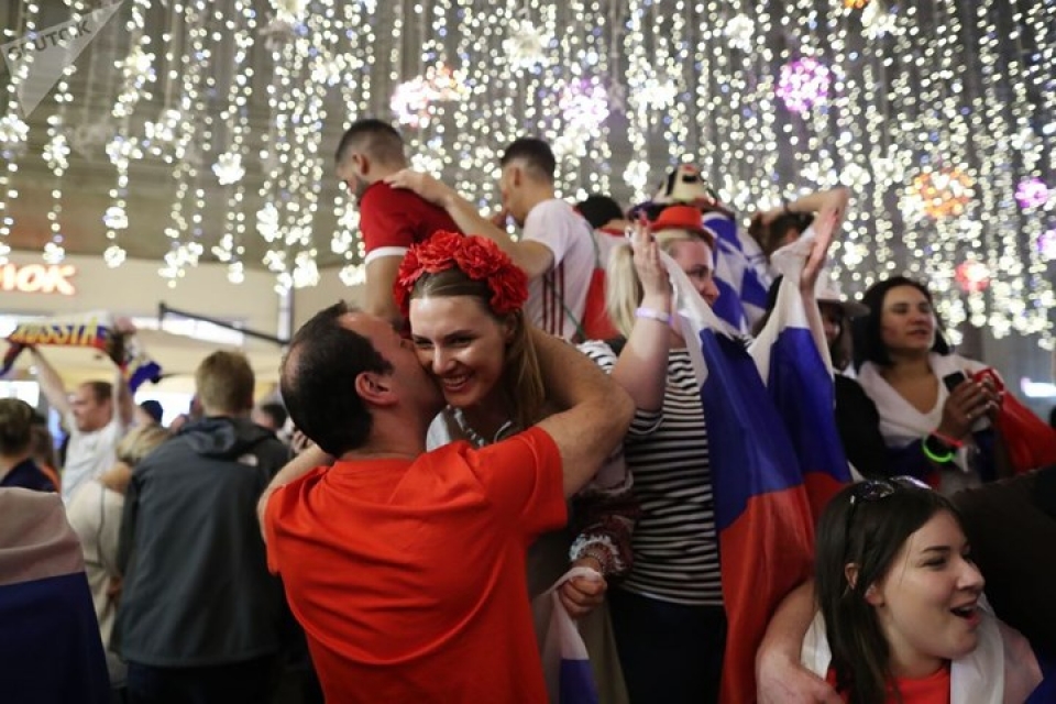 hinh anh ke khoc nguoi cuoi tai ky world cup day bat ngo o nga