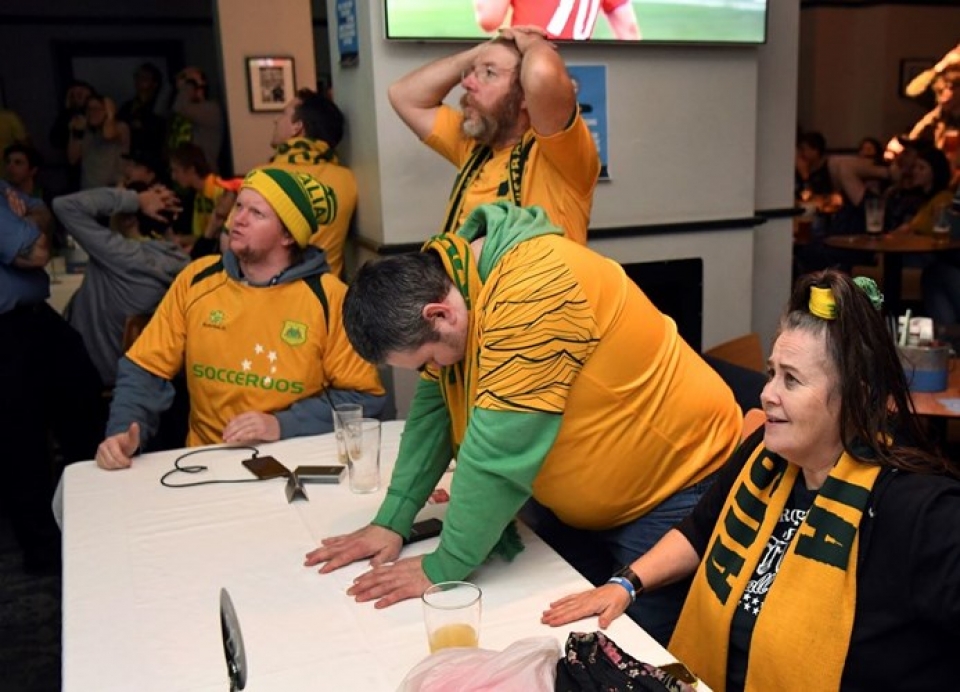 hinh anh ke khoc nguoi cuoi tai ky world cup day bat ngo o nga