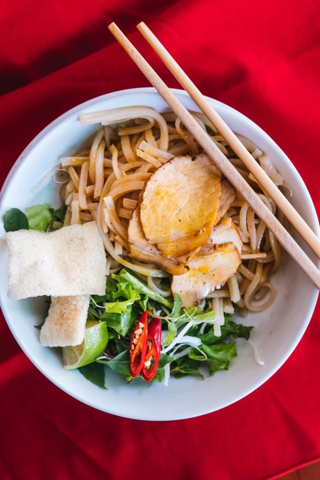 1630 ve dep me hoac cua mien trung viet nam tren bao nuoc ngoaidocx 1592989492523