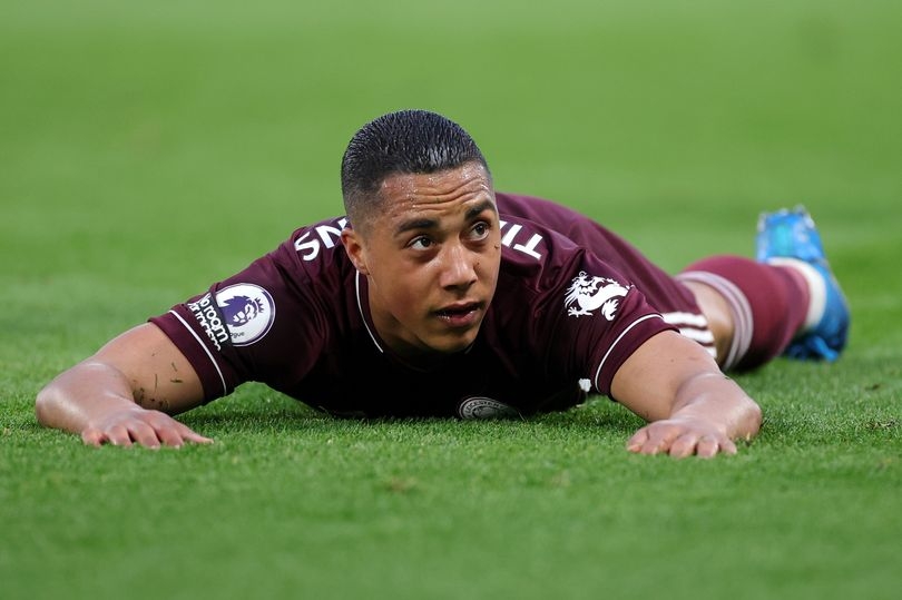 Cập nhật tin chuyển nhượng cầu thủ: Mbappe từng được Real Madrid mời khi 14 tuổi; Atletico muốn mua Bellerin; Liverpool ưu tiên chiêu mộ Youri Tielema