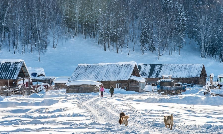 Ngắm cảnh bốn mùa ở ngôi làng đẹp nhất Trung Quốc
