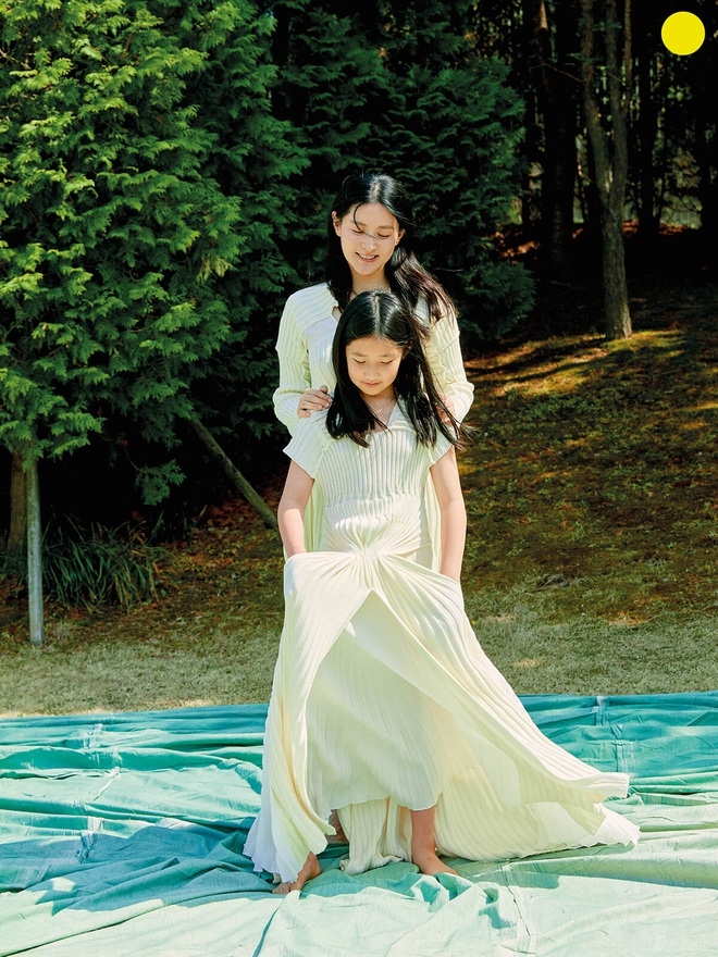 Gia đình hạnh phúc của diễn viên nữ chính phim 'Nàng Dae Jang Geum'