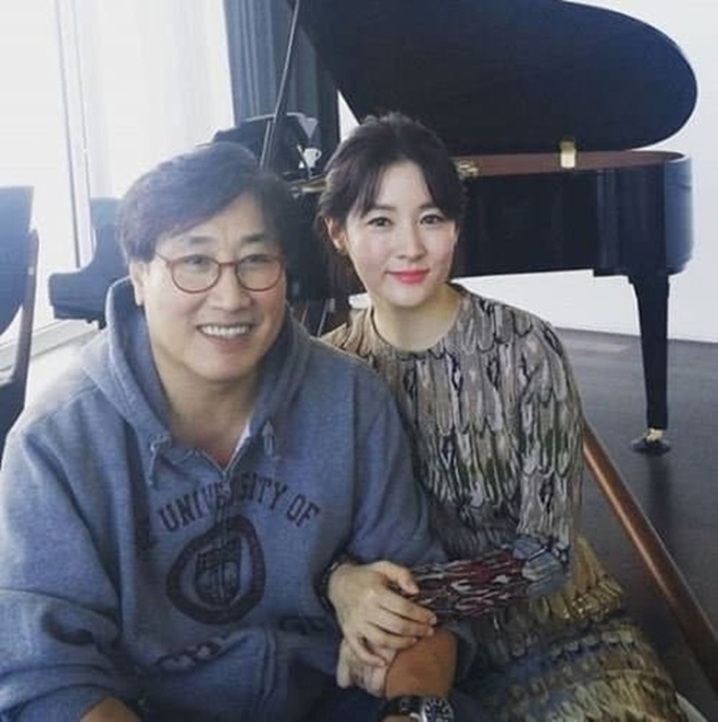 Gia đình hạnh phúc của diễn viên nữ chính phim 'Nàng Dae Jang Geum'