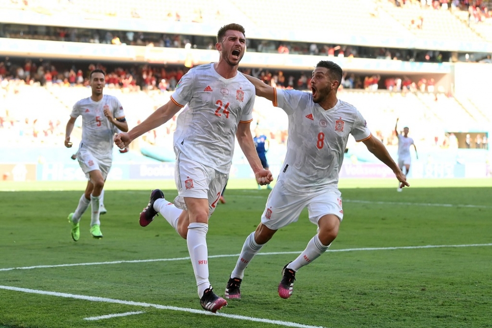 EURO 2021: Điểm danh 16 đội vào vòng 1/8; Ronaldo đi vào lịch sử