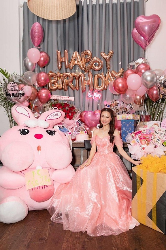 đón sinh nhật rực rỡ sắc màu từ Nam ra Bắc