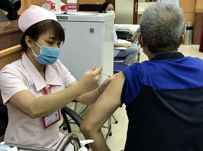Hà Nội tiếp tục triển khai tiêm chủng vaccine phòng Covid-19 đợt 67 cho người dân. (Nguồn: Sở Y tế Hà Nội)