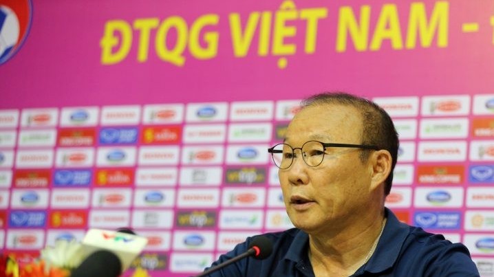 hlv park hang seo muon gan bo lau dai voi bong da viet nam