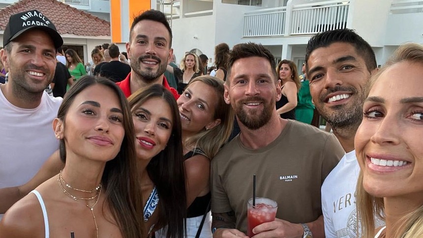 Lionel Messi và hai đồng đội cũ Barca tận hưởng kỳ nghỉ bên gia đình