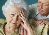 nguoi dan ong bi suy than cap sau khi an 54 que kem trong dem