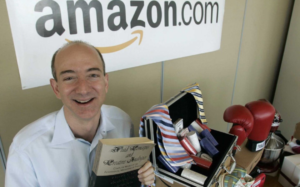 so sanh tai san cua bill gates va ong chu amazon