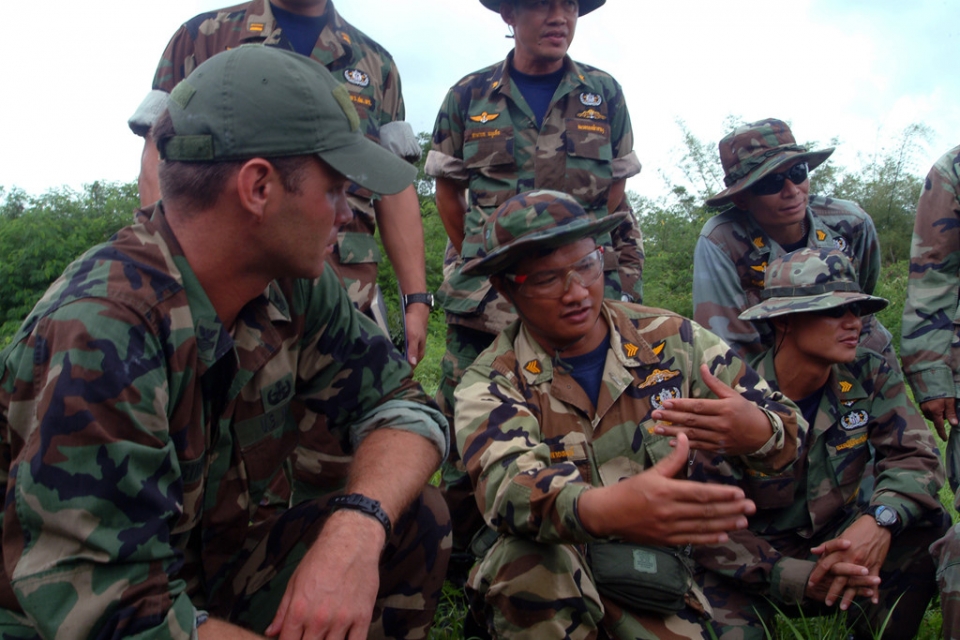 ky nang lan dieu luyen cua biet doi seal thai lan