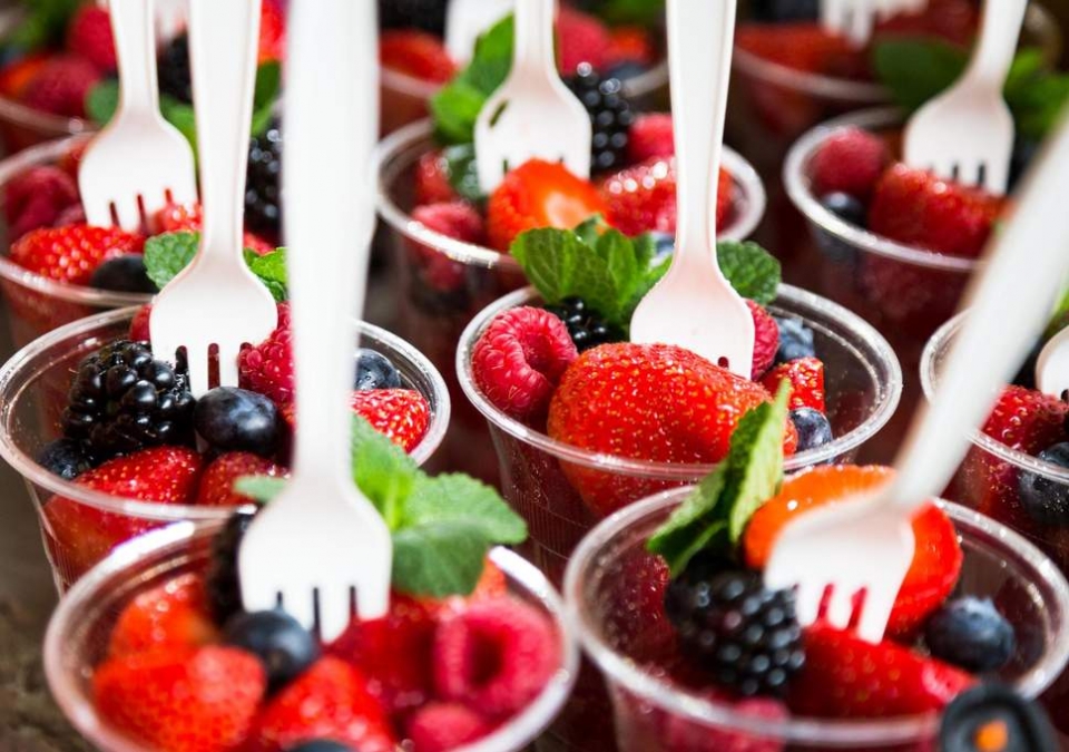 thanh pho seattle cua my cam cac nha hang su dung do dung bang nhua