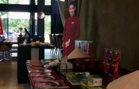 am thuc gia anthony bourdain ra di chi de lai 12 trieu usd