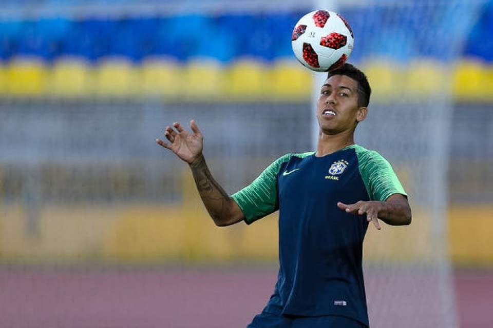 neymar dien hai tren san tap dong doi cuoi ra nuoc mat