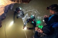 manchester united mo i do i lo n ru ng tham san old trafford