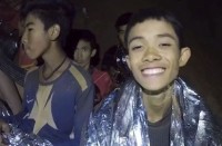 doi bong nhi thai lan tro lai tap luyen sau khi cac dong doi duoc giai cuu