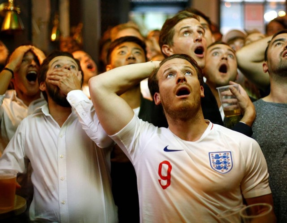 khoanh khac buon vui cua cdv anh o ban ket world cup 2018