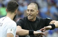 he lo nhung hinh anh trong xe bus ruoc cup vang cua dt phap