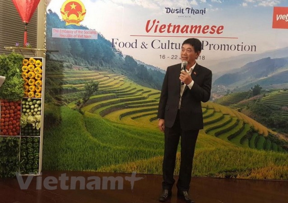 tuan le quang ba van hoa va am thuc viet nam tai thai lan