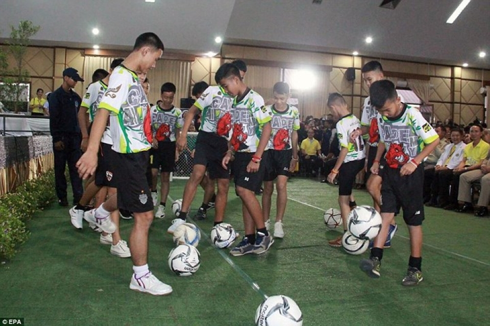 cuoc tai xuat day ngoan muc cua doi bong thieu nien thai lan