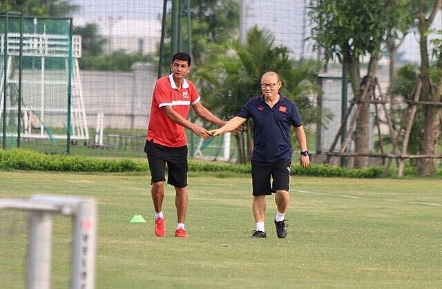 vleague doi lich cho cau tra loi cua hlv park hangseo