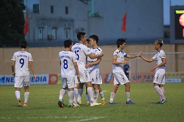 thi dau thang hoa quang hai xuan truong lien tuc bao tin vui toi thay park