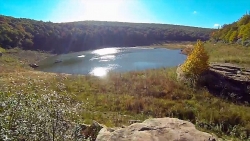 Mỹ: Bí ẩn về hồ nước bỗng tràn đầy nước trở lại sau 12 năm khô cạn