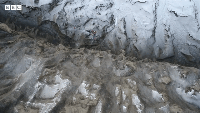 Những báo động nguy hiểm tại 'Hố tử thần' lớn nhất Trái đất Những báo động nguy hiểm tại 'Hố tử thần' lớn nhất Trái đất