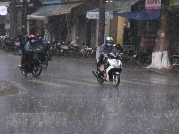 Dự báo thời tiết đêm nay và ngày mai (8-9/7): Cả nước mưa rào và dông vài nơi; riêng Bắc Trung Bộ mưa to đến rất to