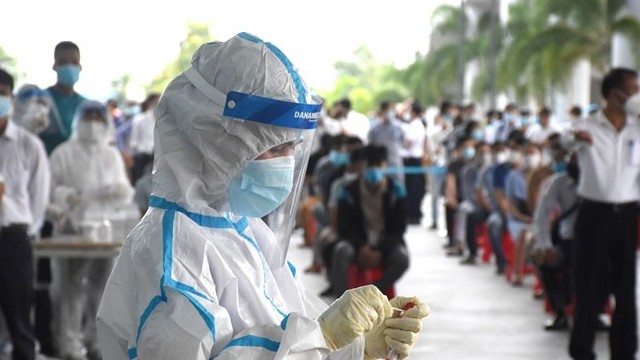 Covid-19: Cụ ông 74 tuổi ở Đà Nẵng nhiễm SARS-CoV-2; TP. Hồ Chí Minh thêm 3 ca tử vong