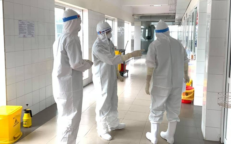 covid-19: Hà Nội có 7 ca dương tính SARS-CoV-2;