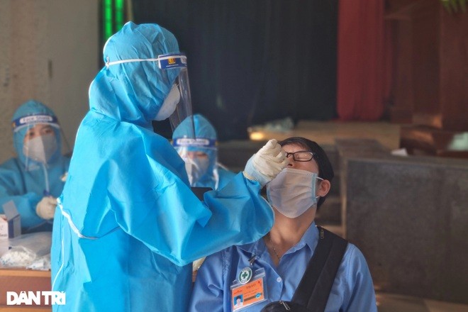 Covid-19: 16 ca mắc mới tại Đà Nẵng cùng công ty; Thừa Thiên-Huế phát thông báo khẩn