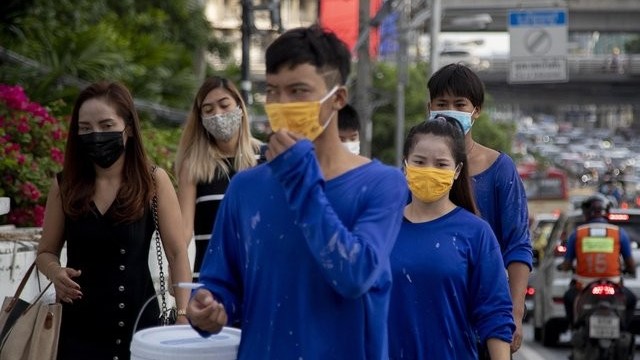 Covid-19: Ghi nhận kỷ lục kép, Thái Lan áp dụng biện pháp nghiêm ngặt ở ‘vùng đỏ sẫm’