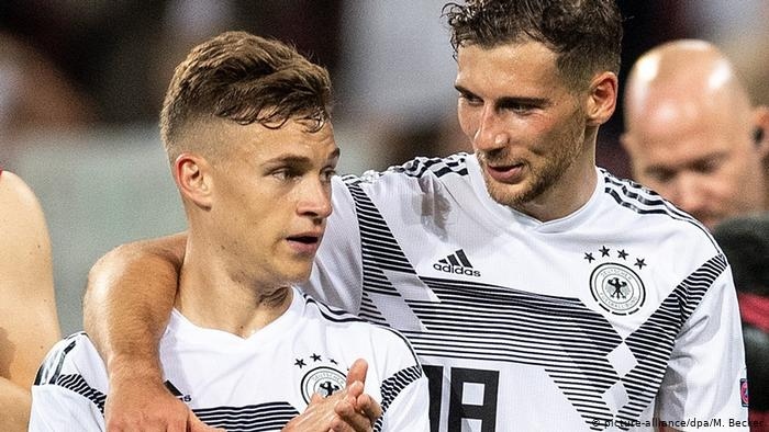 Chuyển nhượng cầu thủ: Chuyển nhượng cầu thủ: