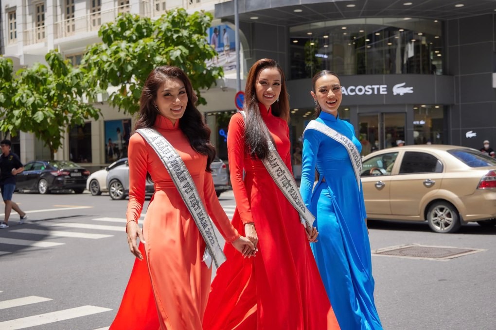 Thời trang đồng điệu sau đăng quang của Top 3 Hoa hậu Hoàn vũ Việt Nam 2022