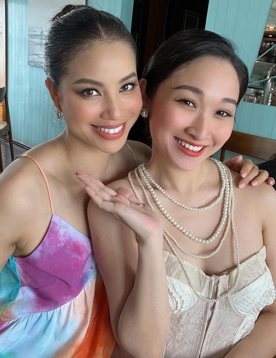 Hoa hậu Phạm Hương chụp ảnh cưới ở trong nước