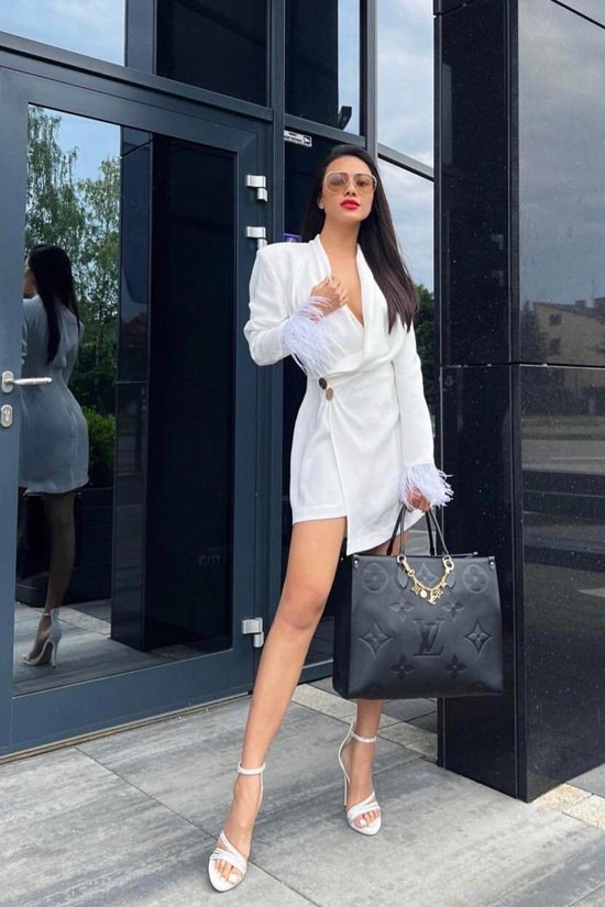 Miss Supranational 2022: Á hậu Kim Duyên diện váy đầm gợi cảm dạo phố Ba Lan Miss Supranational 2022: Á hậu Kim Duyên diện váy đầm gợi cảm dạo phố Ba Lan