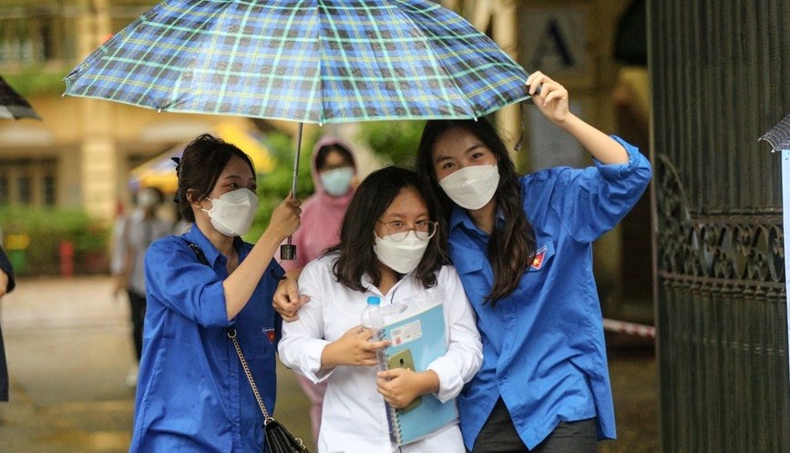 Dự báo thời tiết đêm nay và ngay mai (14-15/7): Hà Nội và các khu vực mưa rào, dông rải rác; cục bộ có mưa to và chủ yếu lúc chiều, đêm, sáng sớm